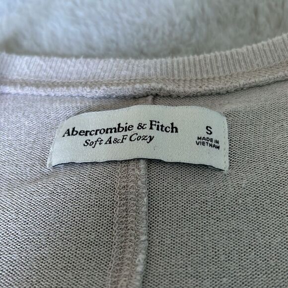 Soft and Cozy Cardigan - Picture 5 of 5